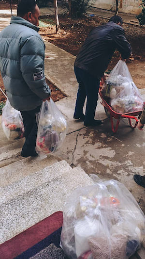 Persecuted Syrians receive food and hygiene items delivered by Help The Persecuted